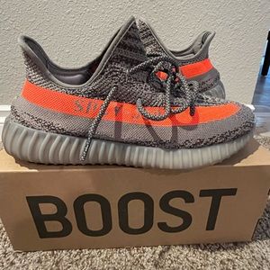 Yeezy Boost 350 V2